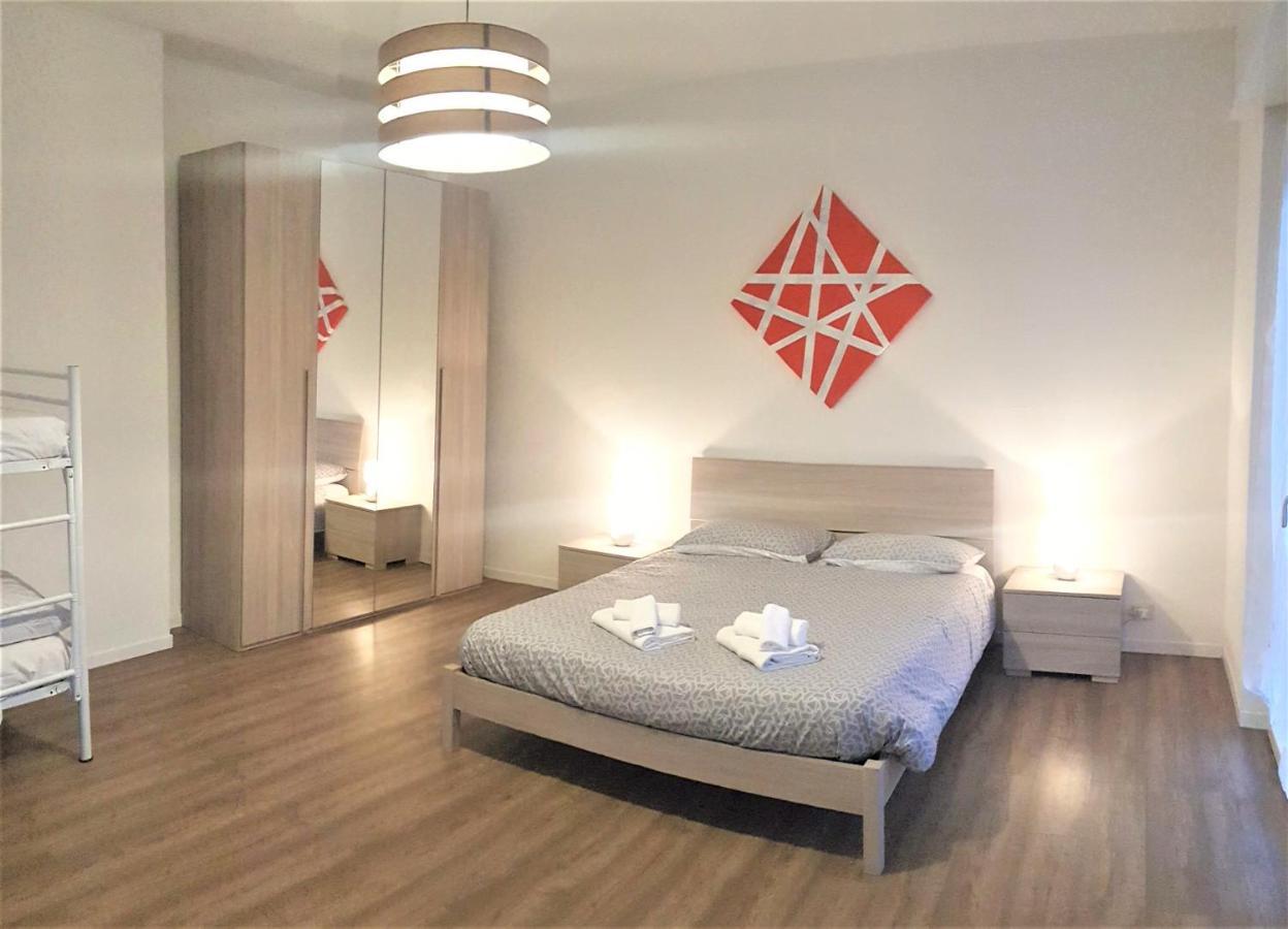 Apartamento La Terrazza Peschiera del Garda Exterior foto