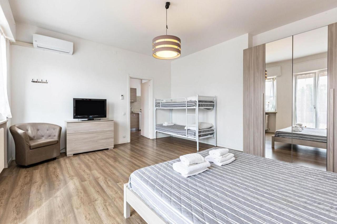 Apartamento La Terrazza Peschiera del Garda Exterior foto